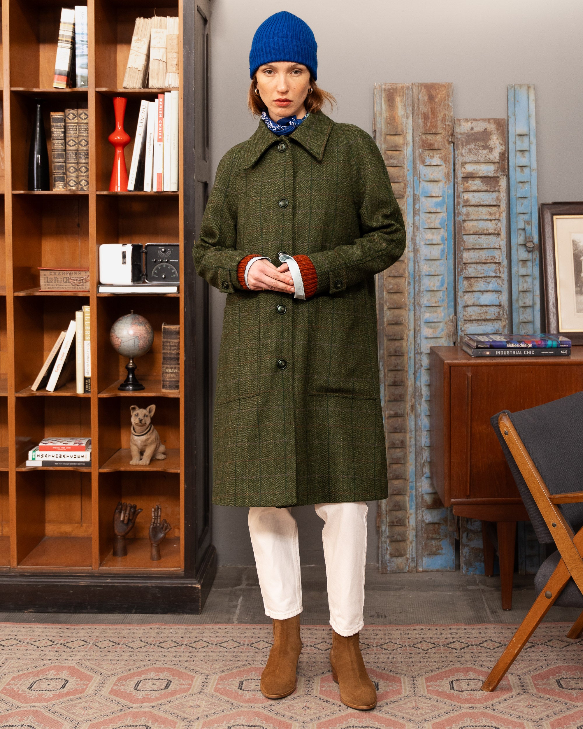 Brown herringbone wool raglan coat, Made in Italy | Velasca